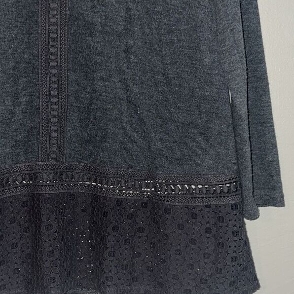 Soft surroundings gray crocheted tunic length top size medium - Picture 4 of 8